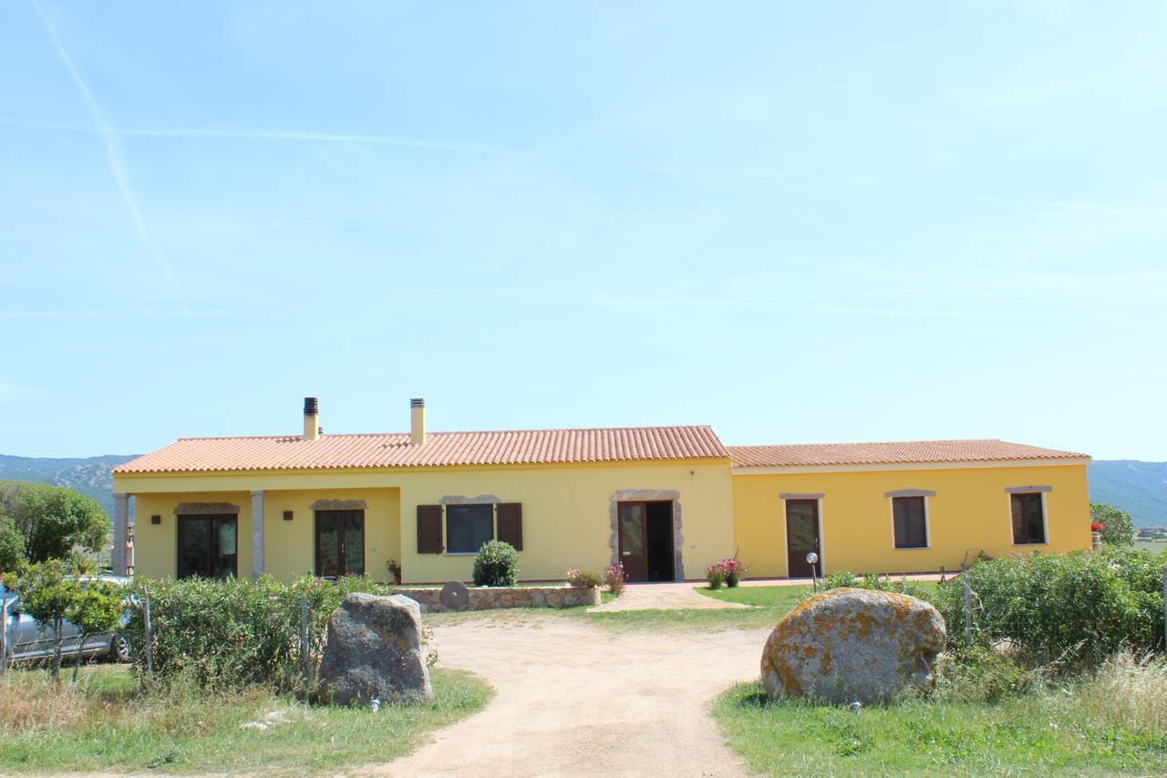 Agriturismo Campesi Casale Tra Le Vigne أغلينتو المظهر الخارجي الصورة