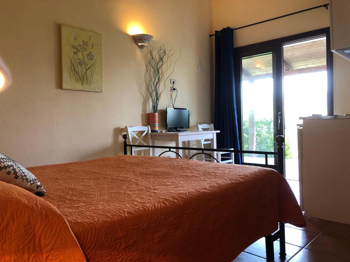 Agriturismo Campesi Casale Tra Le Vigne أغلينتو المظهر الخارجي الصورة